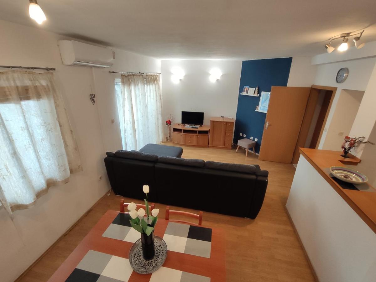 Apartments Jadranka Makarska Exterior photo